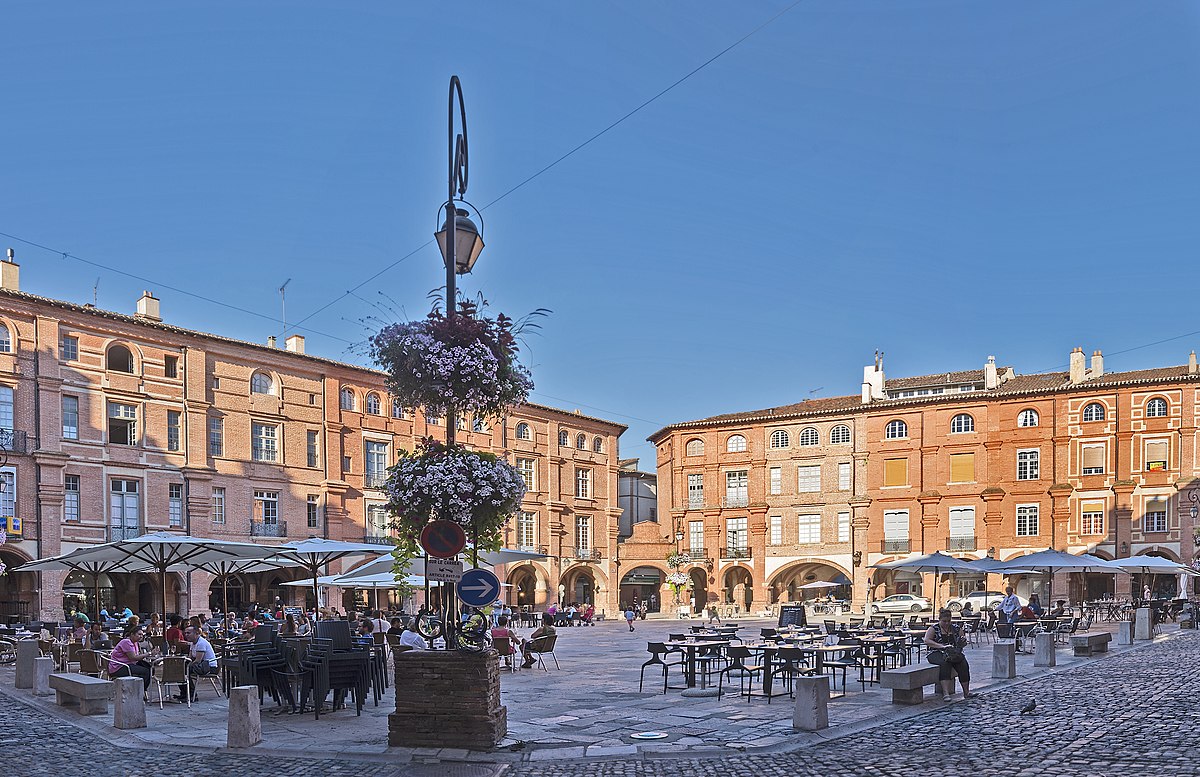 Montauban - La Place Nationale